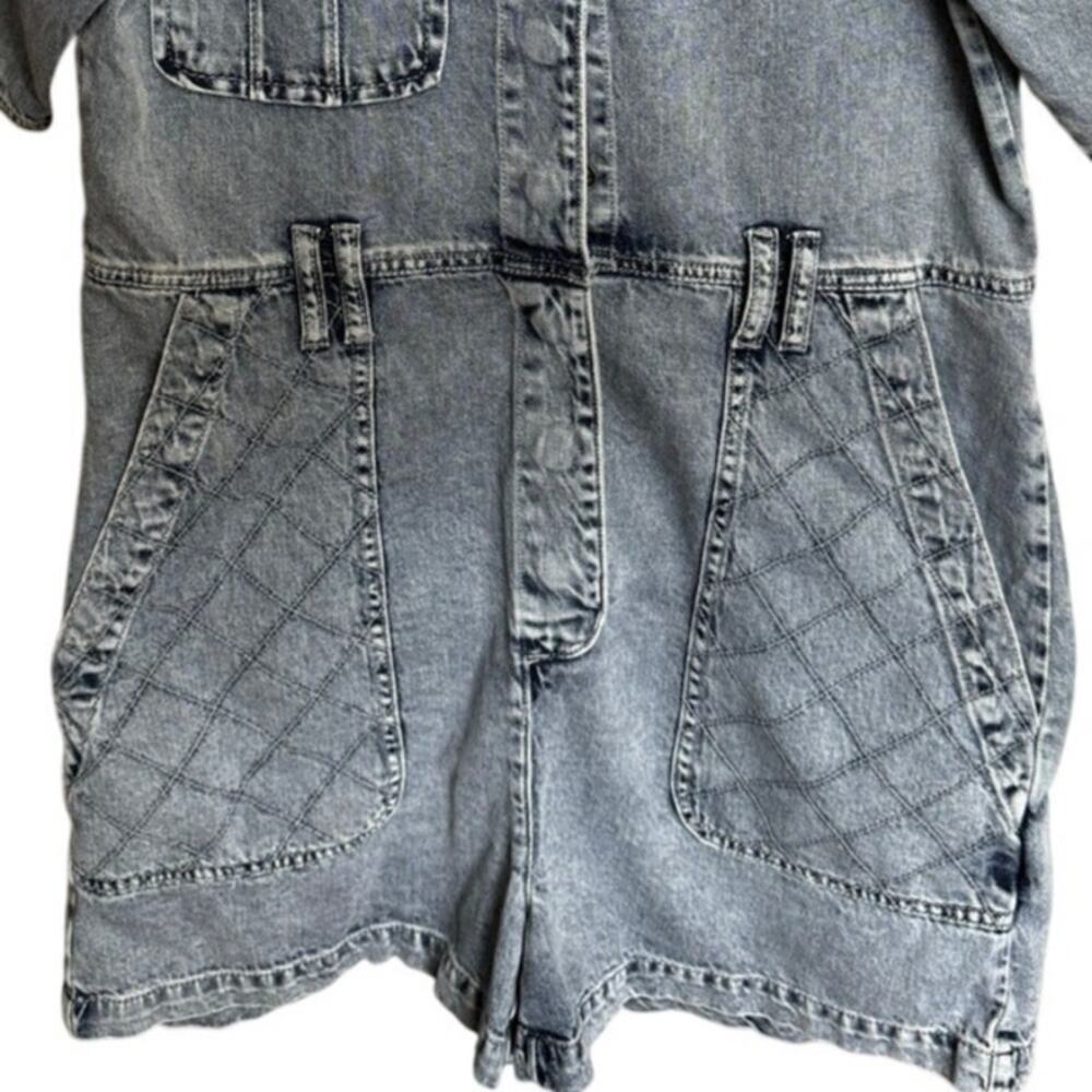 Driftwood Quilted Romper Belted Waist Denim Acid Wash Size Small NEW - Picture 5 of 11